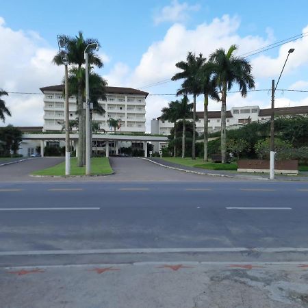 Pousada Praia Do Guaruja Bagian luar foto